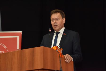 В Подмосковье завершил работу II Всероссийский Съезд депутатов коммунистов и сторонников КПРФ