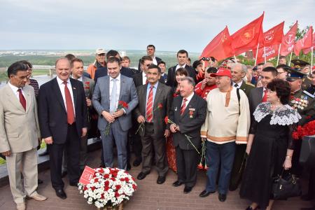Дружба и братство народов — залог возрождения России