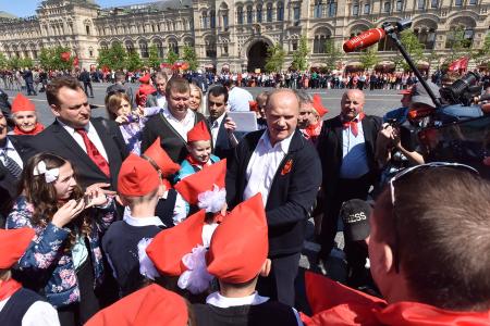 Г.А. Зюганов: «В добрый путь, мои юные друзья!»