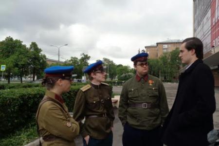 Жулики и воры! Пять минут на сборы! Рейд московских коммунистов в день праймериз «Единой России»