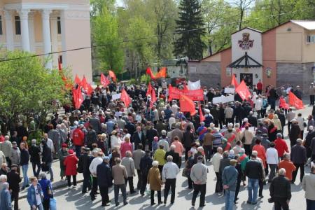 Пенза. Красный Первомай в день красной Пасхи