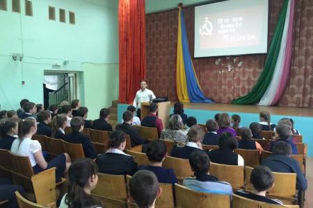 В Красноярском крае продолжаются уроки в рамках акции «Знамя Победы»