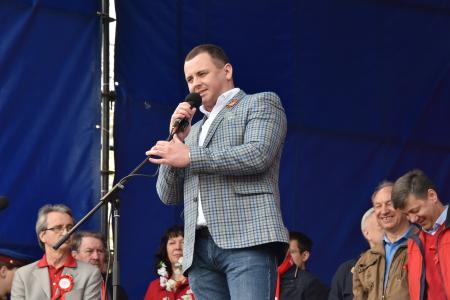 Коммунисты готовы вывести страну из экономического тупика. Шествие и митинг 1 мая в Москве