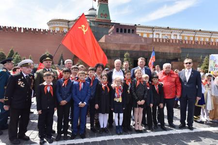 Г.А. Зюганов: «В добрый путь, мои юные друзья!»