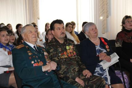Депутат Брянского горсовета Андрей Архицкий принял участие в уроке мужества школы №12