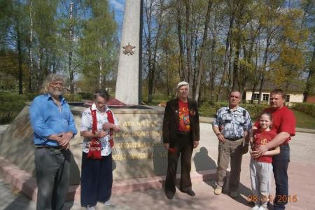 Псковская область. Делегация Себежского районного отделения КПРФ провела автопробег в честь Дня Победы