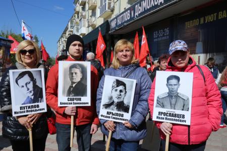 День, когда мы ощущаем себя единым народом. Омские коммунисты встретили праздник Великой Победы