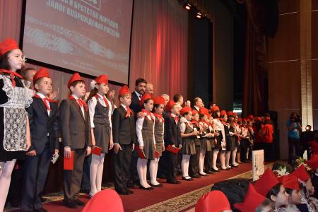 Дружба и братство народов — залог возрождения России