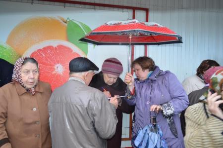 Депутат-коммунист Олег Лебедев активно проводит встречи с избирателями