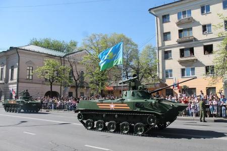Псковское отделение КПРФ вместе с народом на празднике Победы