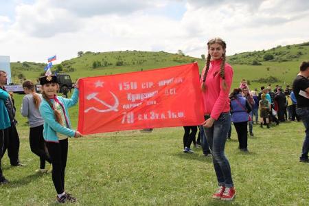 Республика Крым. Коммунисты приняли участие в реконструкции боевых действий Великой Отечественной войны