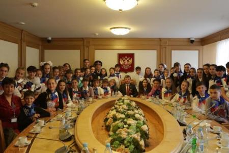 К.К. Тайсаев: «Создание условий для нормальной учебы и воспитания детей – залог будущего возрождения многострадальной земли Новороссии»