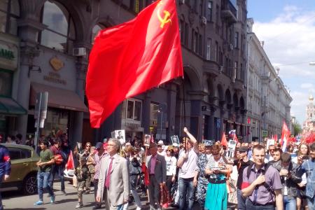 Народ к Победе вёл товарищ Сталин!