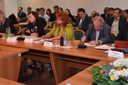 Коммунисты в Госдуме провели круглый стол о проблемах и перспективах подготовки кадров в сфере туризма