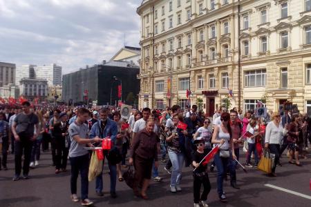 Народ к Победе вёл товарищ Сталин!