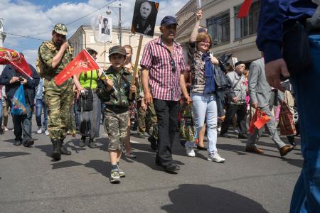 Москва: День Победы с Красным Знаменем!