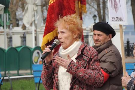 В городе Кинешме Ивановской области прошли шествие и митинг, посвященные Первому мая