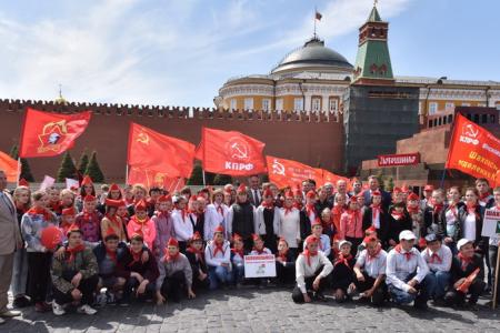 Г.А. Зюганов: «В добрый путь, мои юные друзья!»