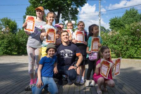 Комсомольцы Москвы организовали праздник к Дню защиты детей
