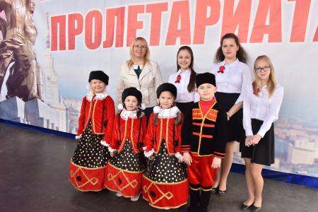Коммунисты готовы вывести страну из экономического тупика. Шествие и митинг 1 мая в Москве