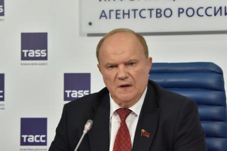 Г.А. Зюганов: «Сегодня вокруг нашей страны снова сгущаются тучи»