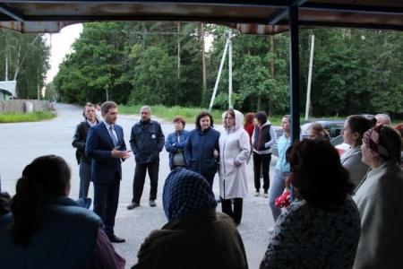 Первый секретарь Пензенского обкома КПРФ Георгий Камнев проводит встречи с жителями областного центра