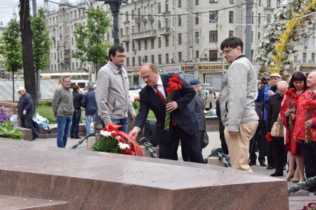 Поклон Пушкину