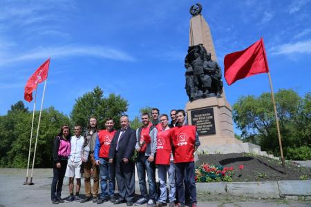 Не помнить -  значит предать. Акция омских коммунистов в память о событиях Гражданской войны