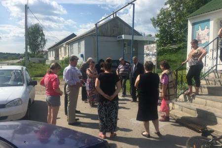 Белгородская область: Депутат-коммунист А.А. Байбикова приняла участие в сходе граждан в селе Нелидовка