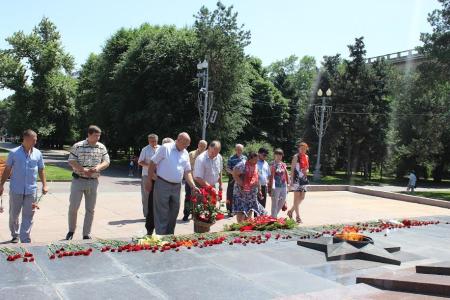 В День памяти и скорби сталинградские коммунисты почтили память погибших в годы Великой Отечественной войны