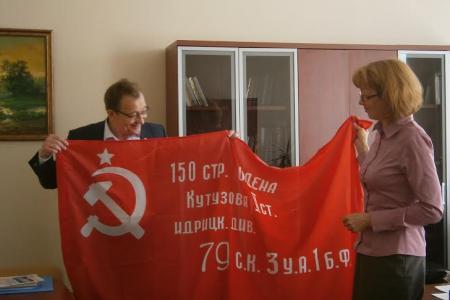 Депутат-коммунист Владимир Поздняков подарил Забайкальской краевой универсальной библиотеке им. А.С. Пушкина 36 редких книг
