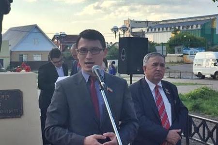Татарстан. В городе Набережные Челны состоялось торжественное открытие после реконструкции памятника Владимиру Ильичу Ленину