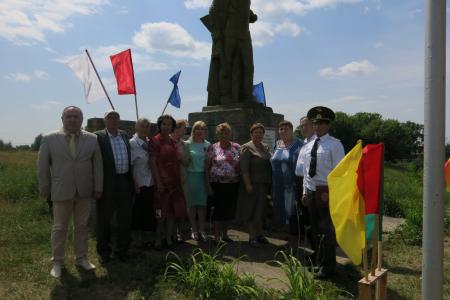 Чувашская Республика. Коммунисты приняли участие в открытии мемориального комплекса «Память» в деревне Ураево Магазь