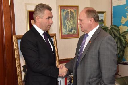 Г.А. Зюганов встретился с уполномоченным при президенте России по правам ребенка П.А. Астаховым