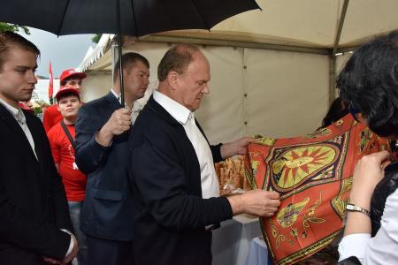 Г.А. Зюганов: «Лишь высокая духовность и чувство патриотизма смогут обеспечить нам новые победы»