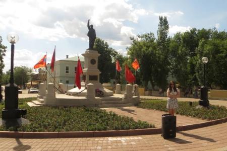 День России – День трагедии России. Акция коммунистов в Оренбурге
