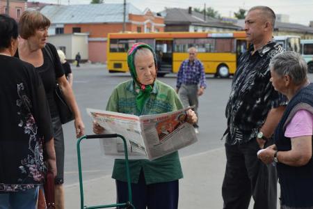 Барнаульские коммунисты провели анти-НАТОвские пикеты