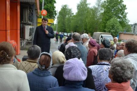 Депутат-коммунист Олег Лебедев активно проводит встречи с жителями Тульской области