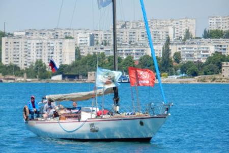 В Севастополе прошел заплыв «моржей», посвящённый дню рождения Города-Героя