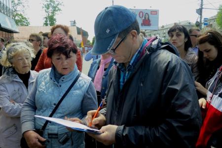 Олег Лебедев продолжает проводить массовые встречи с жителями Тульской области
