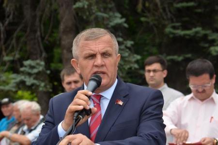 «Эта власть нас не видит. Одна надежда – на КПРФ…». Митинг в Ростове-на-Дону