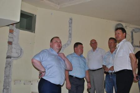 Сталинградские депутаты-коммунисты намерены сохранить барельеф Ленина в ДЮЦе