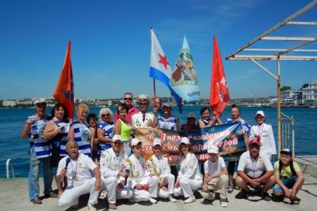 В Севастополе прошел заплыв «моржей», посвящённый дню рождения Города-Героя