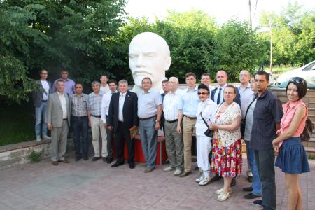 Лидер коммунистов Приднестровья Олег Хоржан встретился с новосибирскими коммунистами