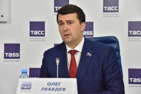 «В наследство детям - цветущую землю!». В ТАСС прошла пресс-конференция депутатов-коммунистов
