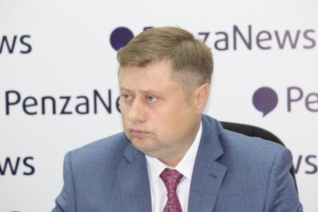 Пенза. Кандидаты в депутаты от КПРФ Георгий Камнев и Алексей Петров провели пресс-конференцию