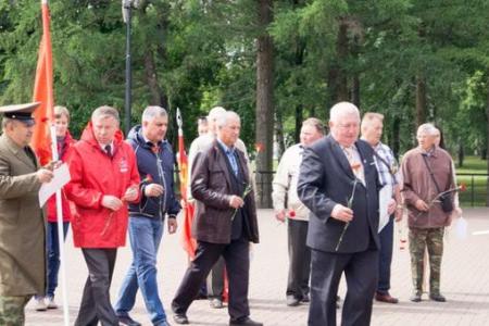 Комсомольцы Удмуртии приняли участи в памятном мероприятии, посвященном 71-ой годовщине создания Группы советских войск в Германии