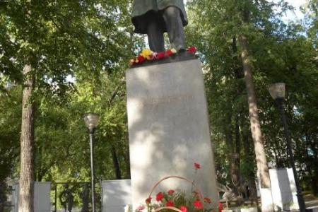 Коммунисты Перми: Сохраним тебя, русский язык!