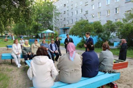 Первый секретарь Пензенского обкома КПРФ Георгий Камнев проводит встречи с жителями областного центра