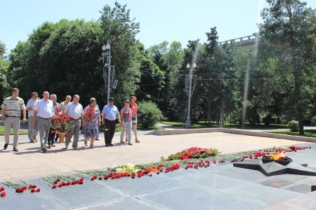 В День памяти и скорби сталинградские коммунисты почтили память погибших в годы Великой Отечественной войны